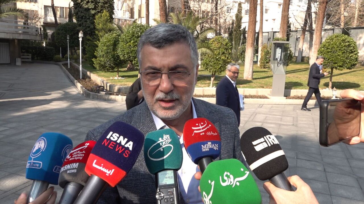 تاثیر تحریم بر داروها از زبان وزیر بهداشت/ کمبودها را جبران کردیم تاثیر تحریم بر داروها از زبان وزیر بهداشت/ کمبودها را جبران کردیم