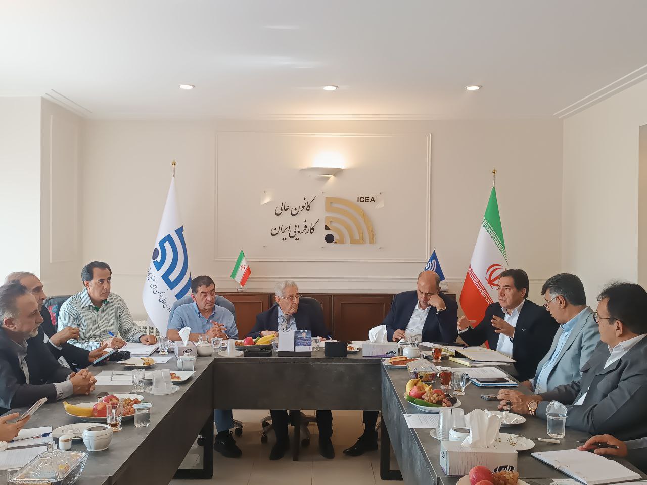 برگزاری نشست هیئتمدیره کانون عالی انجمنهای صنفی کارفرمایی ایران